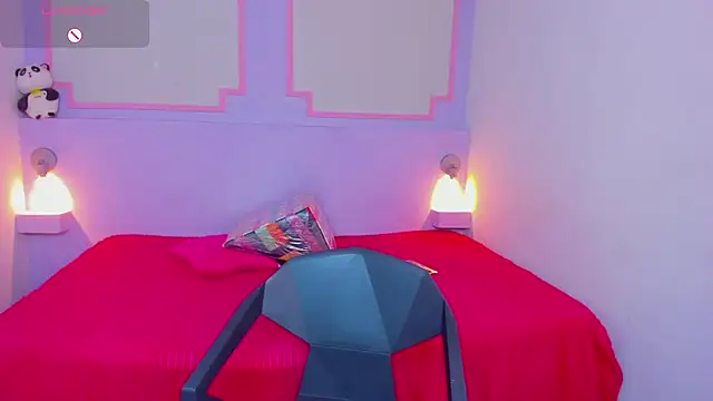 ScarletEmber3 online show from 02-19-25, 05:05