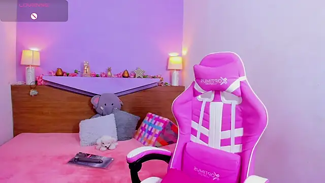 ScarletEmber3 online show from 03-23-25, 03:43