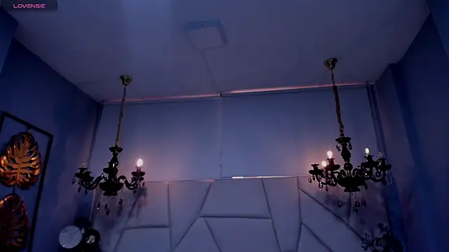 Aitana Hilton  online show from 12-18-25, 01:17