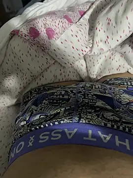 Snapshot of zoltard_1911 chatting on 01-29-25, 01:27 zoltard 1911 online show from 01-29-25, 01:27