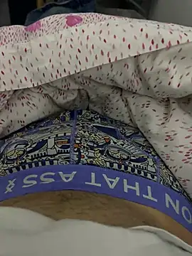 Snapshot of zoltard_1911 chatting on 02-17-25, 03:09 zoltard 1911 online show from 02-17-25, 03:09