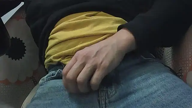 Snapshot of zoltard_1911 chatting on 01-07-26, 11:18 zoltard 1911 online show from 01-07-26, 11:18