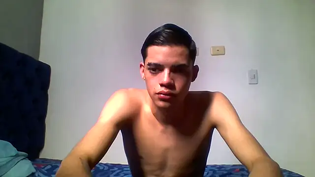 Latinos 2001 online show from 05-13-26, 04:59