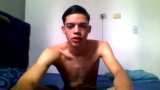 Latinos 2001 online show from 06-02-26, 02:30