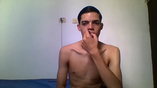Latinos 2001 online show from 06-11-26, 02:26