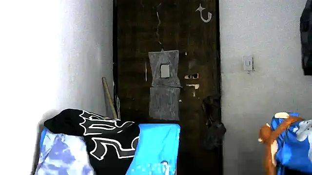 Snapshot of Sm1thXx chatting on 02-25-25, 02:25 Sm1thXx online show from 02-25-25, 02:25