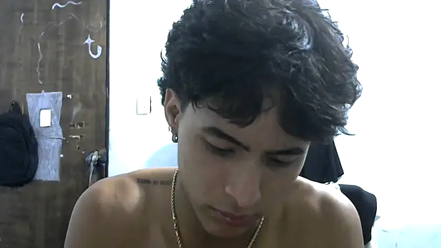 Snapshot of Sm1thXx chatting on 03-19-25, 01:54 Sm1thXx online show from 03-19-25, 01:54