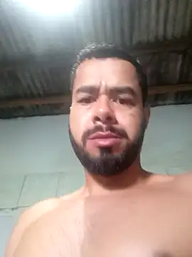 Snapshot of Moreno331391 chatting on 10-22-25, 10:37 Moreno331391 online show from 10-22-25, 10:37