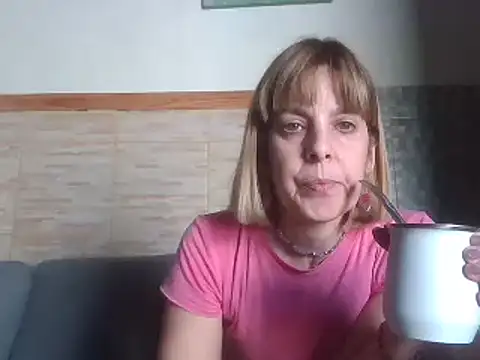 Snapshot of bhianca123 chatting on 01-20-25, 02:57 bhianca123 online show from 01-20-25, 02:57