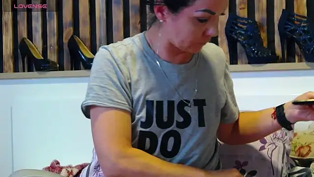 Tory Lovi online show from 04-03-26, 03:59