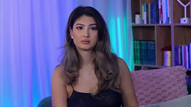 SarahPeach8 online show from 10-30-25, 10:16