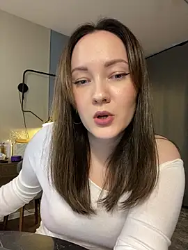 Snapshot of Kiss_My_Body chatting on 09-16-25, 03:57 Kiss My Body online show from 09-16-25, 03:57