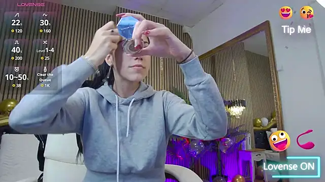 Snapshot of KeylaBlair chatting on 02-08-25, 04:57 KeylaBlair online show from 02-08-25, 04:57