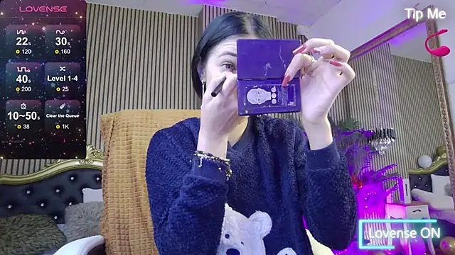 Snapshot of KeylaBlair chatting on 02-12-25, 04:33 KeylaBlair online show from 02-12-25, 04:33