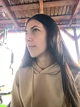 Snapshot of KeylaBlair chatting on 03-10-25, 11:42 KeylaBlair online show from 03-10-25, 11:42