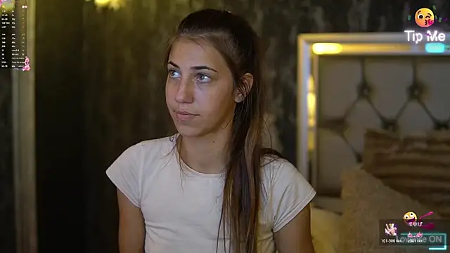 Snapshot of KeylaBlair chatting on 09-20-25, 06:53 KeylaBlair online show from 09-20-25, 06:53