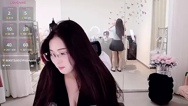 Snapshot of miaomiao-777 chatting on 07-11-26, 03:31 miaomiao-777 online show from 07-11-26, 03:31