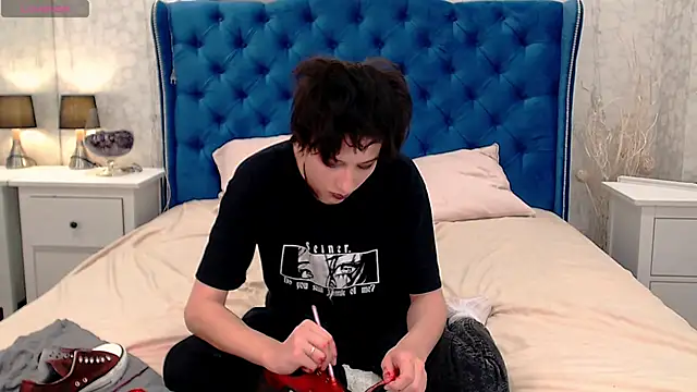 via mayer  online show from 10-25-25, 08:55