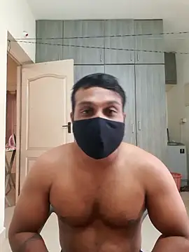 Snapshot of Chennaibull15 chatting on 03-17-25, 12:04 Chennaibull15 online show from 03-17-25, 12:04