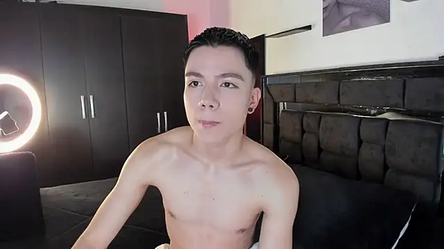 alanblack1 online show from 01-18-26, 01:04