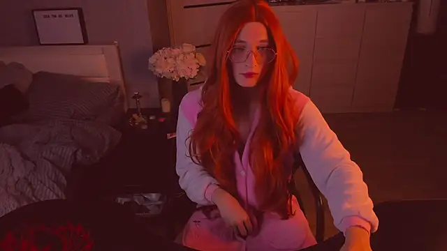 foxy jpg online show from 11-23-25, 12:54