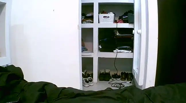 VittoriaTaylor online show from 03-18-25, 04:58