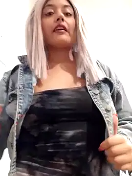 Snapshot of monicavictoria1301 chatting on 03-22-25, 10:59 monicavictoria1301 online show from 03-22-25, 10:59