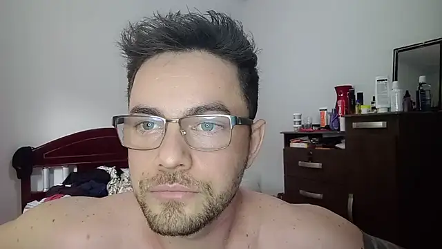 Dyllan   online show from 06-11-26, 02:37