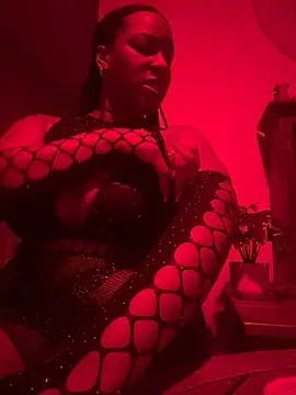 xoxoHotCoCo online show from 04-19-26, 01:49