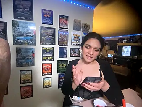 hornycouple818 online show from 11-11-25, 04:12