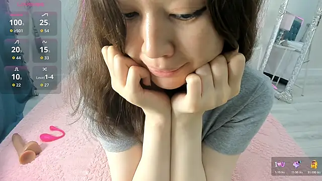 Snapshot of novaaskyy chatting on 06-09-26, 03:45 novaaskyy online show from 06-09-26, 03:45