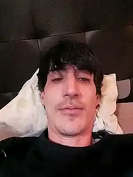 Snapshot of moutt99 chatting on 01-15-25, 05:37 moutt99 online show from 01-15-25, 05:37