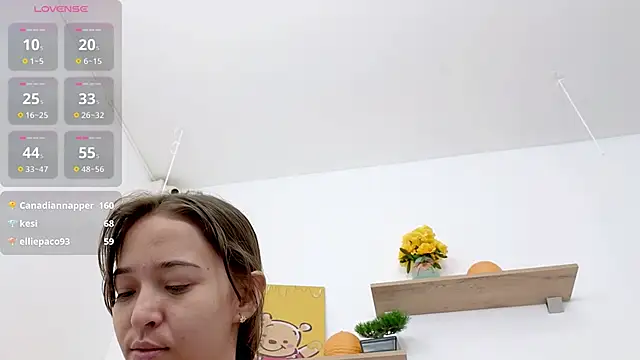 SERAFINA  online show from 03-17-25, 06:21