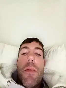 Snapshot of Yeray01 chatting on 02-24-26, 08:18 Yeray01 online show from 02-24-26, 08:18