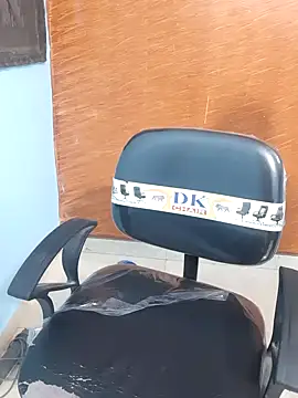 Snapshot of Divya-2007 chatting on 01-30-25, 08:22 Divya-2007 online show from 01-30-25, 08:22