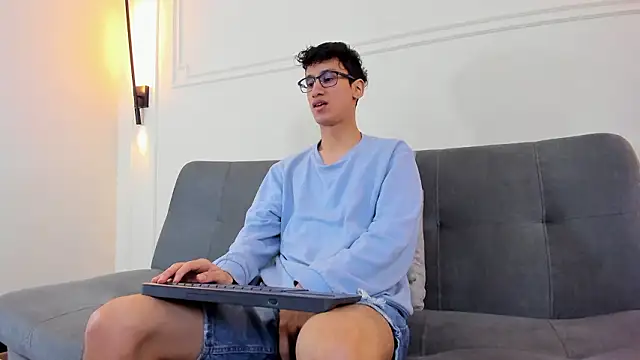 Cum hunters online show from 03-21-26, 03:11