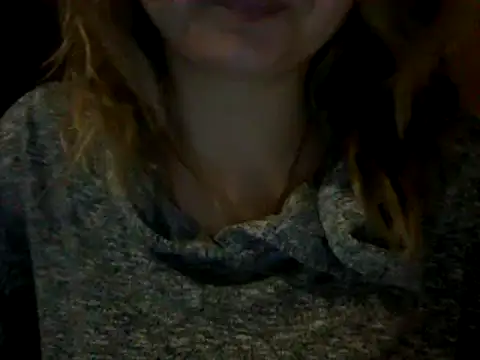 Snapshot of Allie_Janet chatting on 01-21-25, 04:21 Allie Janet online show from 01-21-25, 04:21