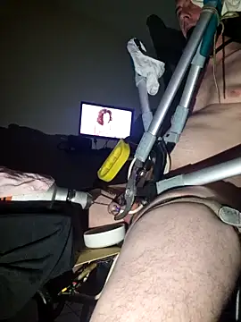 alexandrezeke online show from 04-17-26, 05:38