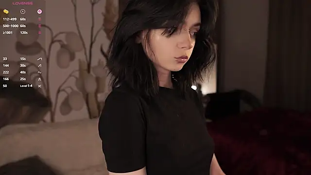 Snapshot of miuri_miy chatting on 09-26-25, 04:22 miuri miy online show from 09-26-25, 04:22