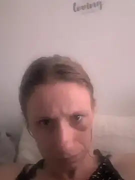 Snapshot of VibeyLovers chatting on 09-09-25, 03:55 VibeyLovers online show from 09-09-25, 03:55