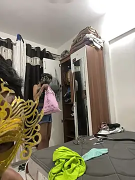 Snapshot of DrinkLikeFish chatting on 02-08-25, 08:32 DrinkLikeFish online show from 02-08-25, 08:32