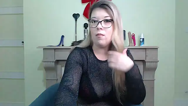 kamilalova online show from 04-01-26, 02:03