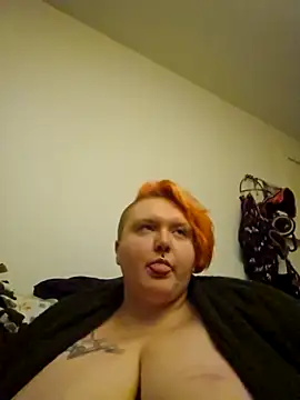 CorgiGodez98 online show from 11-19-25, 01:16