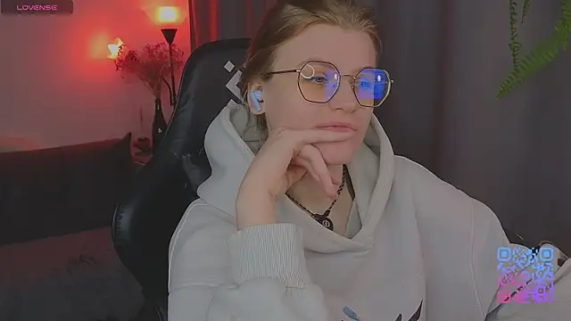  JessieVibes online show from 05-26-26, 01:18