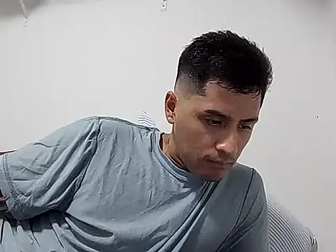 PerroDemonioHot online show from 09-19-25, 04:03