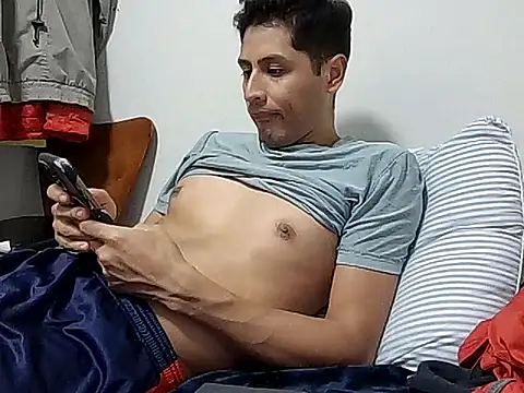 PerroDemonioHot online show from 10-19-25, 03:18