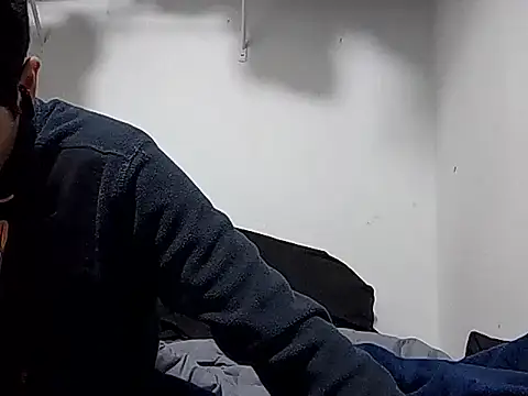 PerroDemonioHot online show from 01-15-26, 01:43