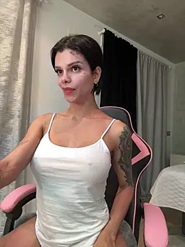 Snapshot of Rosariolovex chatting on 03-22-25, 06:36 Rosariolovex online show from 03-22-25, 06:36