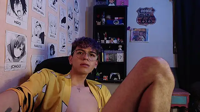 Snapshot of Mickey_Magic chatting on 01-19-25, 09:33 Mickey Magic online show from 01-19-25, 09:33