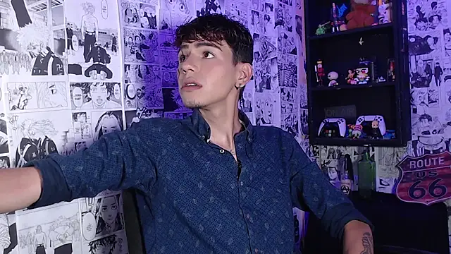 Snapshot of Mickey_Magic chatting on 09-09-25, 04:01 Mickey Magic online show from 09-09-25, 04:01